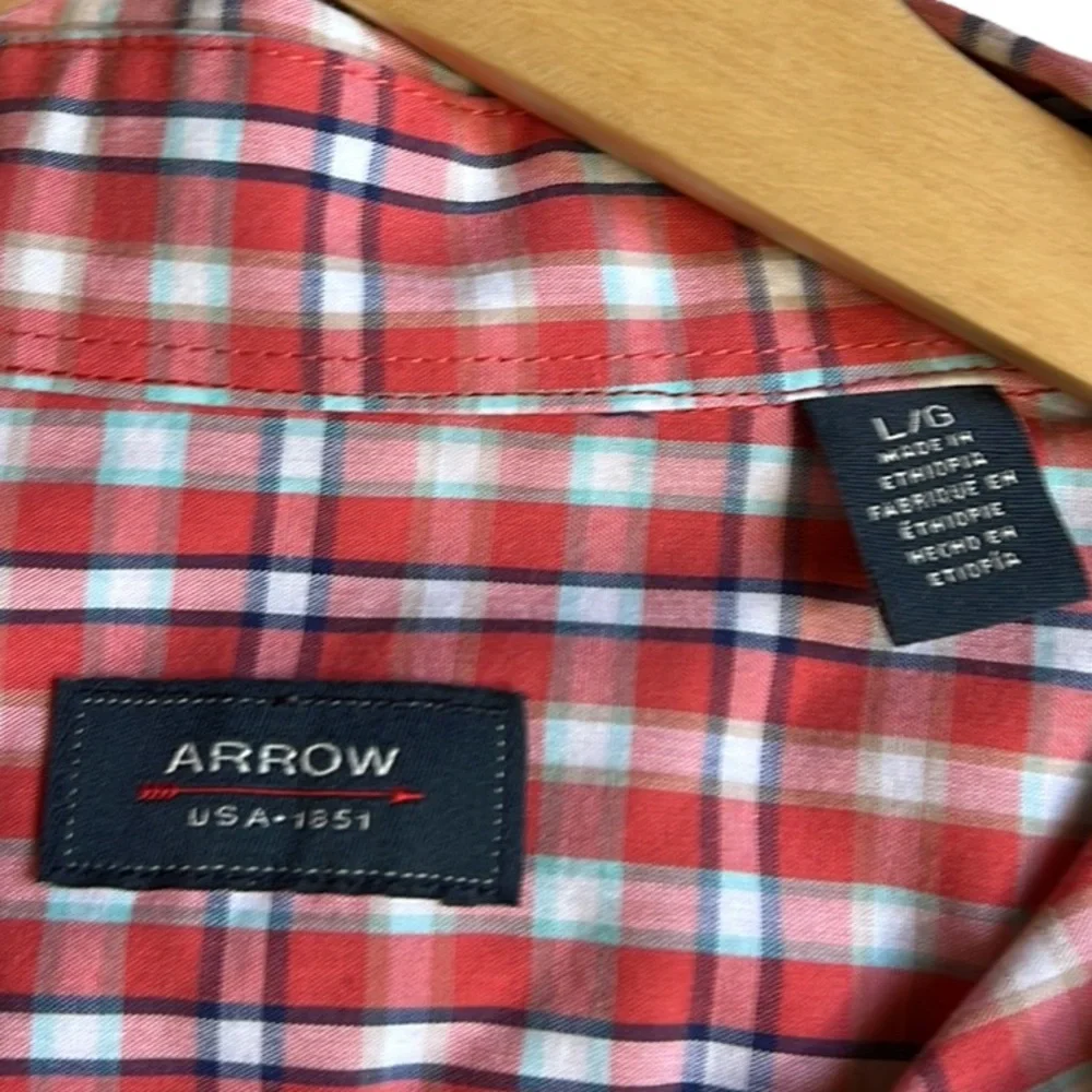 Arrow Red Plaid Short Sleeve‎ Button Down Shirt Size Large